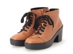 レザーシューズを履きこなして引き締まった印象を手に入れる！