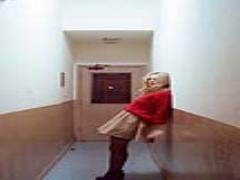 秋は大人スパイスを注入。粋なボルドー✕ゴールドネイルカタログ