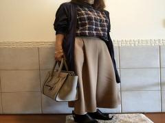 この秋はロングニットカーデをハンサムに着こなす！