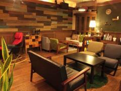 【祐天寺】たまにはオンナ、捨てません？“もつ焼きばん”で大衆酒場に酔う