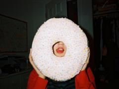 〝13:00にティッシュと〟がモテの鍵！ティッシュが恋愛にもたらす3つの嬉しい効果