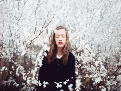 表情がパッと明るく、柔らかく♡パステルカラーのトップスでモテ顔を手に入れヨ