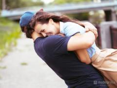 男性が急に抱きしめてくる5つの理由
