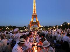 日本初開催！終わったばかりの謎のパーティー、ディネ・アン・ブランを大解剖♡