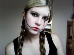 ハロウィンの主役はいただき。《レベル別》3つの簡単ゾンビメイク♡