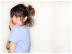 なんか可愛い に、潜まれた謎は "ツヤ感" だった。 今っぽ顔を作るコスメ32連発