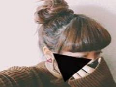 私はスニーカーで華奢に魅せる。寸胴にならないスカート丈別黄金コンビ