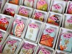 【東京・京都】女性受け抜群♡可愛いお守りがある縁結び神社5選