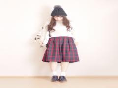 みんなと同じは卒業！スカートが主役になる冬の着こなし