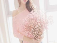 「花は女性を美しく魅せる。」手元を彩れ♡魅惑の花柄iPhoneケース12選