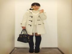 白ダッフルコートは冬の女子コーデをいつでも可愛くしてくれる♡