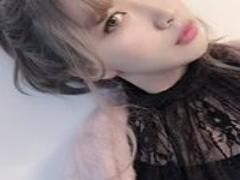 冬も可愛さ眠らせないで。寒い季節の”レーストップス”着回しテク3連発♡