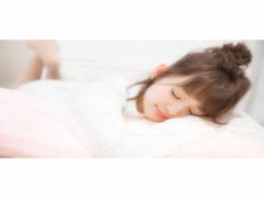 それはまるで天使のよう。儚くて柔らかいメルティカラーを纏って