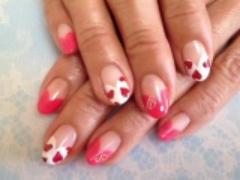 バレンタインまであと少し。あなたの可愛さを引き出す3つのガーリーネイル