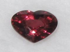 1月〜12月までの魅力がたっぷり。あなたにパワーを与える誕生石ネイル♡