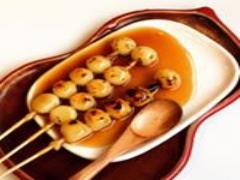 まるごと入った柚子が、ぷかぷか。1年の疲れを癒すゆず湯のすゝめ