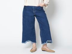 切りっぱなしデニムにブームの兆しあり。新定番”フレイドヘム”を攻略せよ