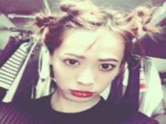 子供のころ読んだ絵本の世界感を。大人かわいい星の王子さまネイルがしたい♡