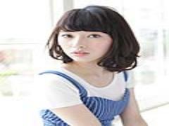 絶妙レングスのミディアムヘアで思い通りの髪型を楽しもう♪