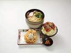 仕事も恋も負けたくない！鶴岡八幡宮でお参りしたら鎌倉グルメを頂こう♪