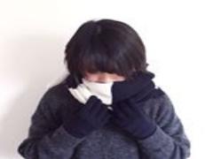 「白ニット×デニム」って永遠にカワイイ。シンプルコーデこそ、自分らしく♩