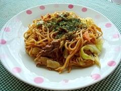これぞ麺のファンタジスタ！貴方を虜にする魅惑の焼きそばレシピ