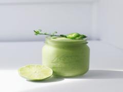 指先から春を呼びこむ！爽やかかわいい“シトラスネイル”のすゝめ