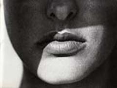 乾燥肌の救世主♡ベースメイク前のオイル導入でツヤ肌を作るメイク術