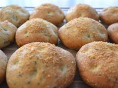 もっちりフォカッチャがクセになる♪シンプルなのに飽きないレシピ