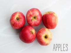 真っ赤なりんごにひと工夫。とびきり可愛いアートのような剥き方に注目