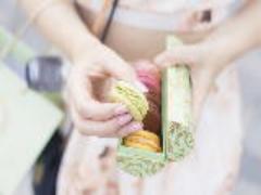 渡す指先までプレゼント。バレンタインにしたいモテネイルデザイン