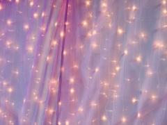 煌めく妖精のお部屋。フェアリーライトで叶う夢心地マイルームのメソッド