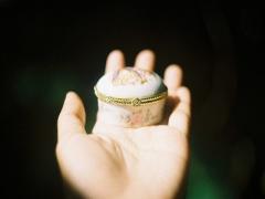 古き良き価値ある指先に。ヴィンテージネイルで愛され続ける味わいのあるデザインカタロ