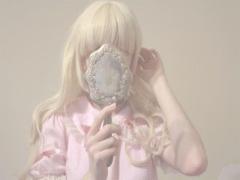 話しかけたくなる秘密は〇〇にあり♡モテの基本「近寄りやすい女性」になる方法