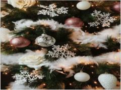 降り積もる雪を爪先にものせましょう、雪ネイルデザインが可愛いのです