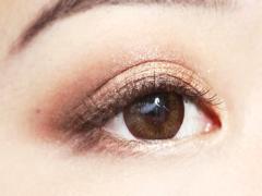 甘く、とろける眼差し。3つの味のチョコレートアイメイクHow to