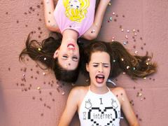 ぷるぷるピンクのレディーなリップに挑戦しましょ。