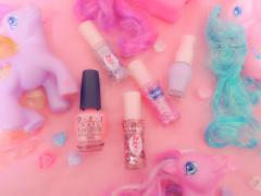 ぶきっちょさんでもできるHOMEIを使った指先きらきらセルフネイル