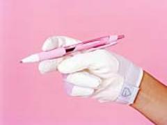 字が汚くて…はもう卒業。4つの心がけ × 3本のペンで「美文字」を習得せよ。