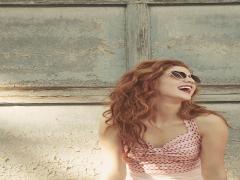 茶目っ気たっぷり。魅力的なあの子が作り出す「カラフルメイク」に夢中です