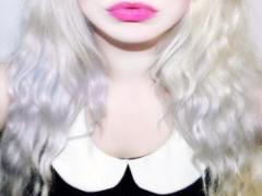 リップを可愛く魅せたいから、青みピンクで楽しむヌケ感たっぷりの春メイク