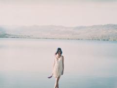 冬を、クールに過ごす。「ブルーメイク」で爽やか美人になりましょう