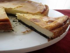 カフェタイムにぴったり♪自家製濃厚チーズケーキレシピ