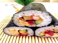 2016年の恵方は南南東♪太巻き寿司のレシピを紹介