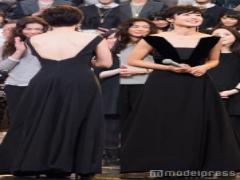 有働アナ、美背中あらわなSEXYドレスで大人の色気＜ファッションチェック／紅白リハ2日目＞
