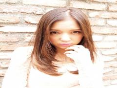 センターパートが断然カワイイ！流行りのスタイルを徹底解説