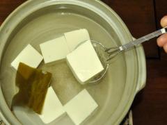 女子特有の悩みもこれで即解決◎豆腐鍋でつるつる肌レシピ