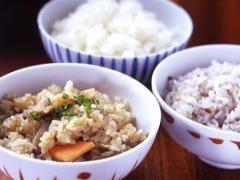 炊飯器or土鍋に入れて炊くだけ！炊き込みご飯の簡単レシピ