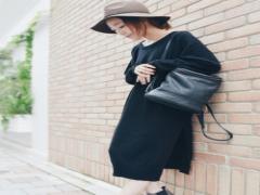 カジュアル過ぎないレザーリュックで大人コーデを格上げ♪