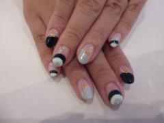 オトナ女子への第一歩。モードネイルで強めなスタイル